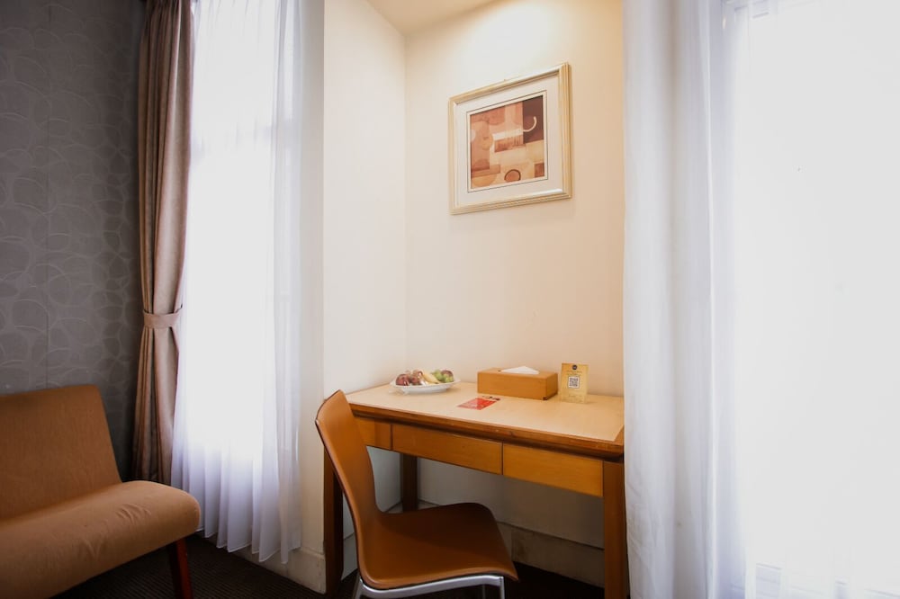 Serela Riau Hotel Bandung 63/71