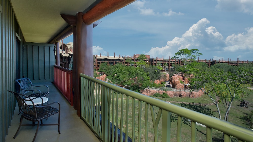 Disney Animal Kingdom Villas Jambo House 3/60