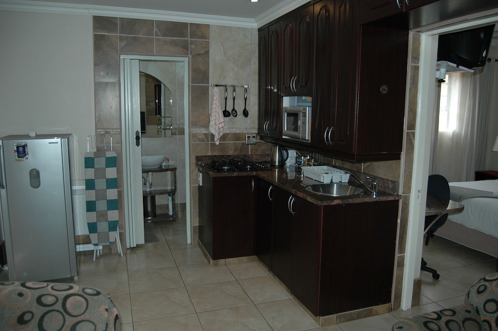 Bon A Vie B And B And Self Catering 8/25