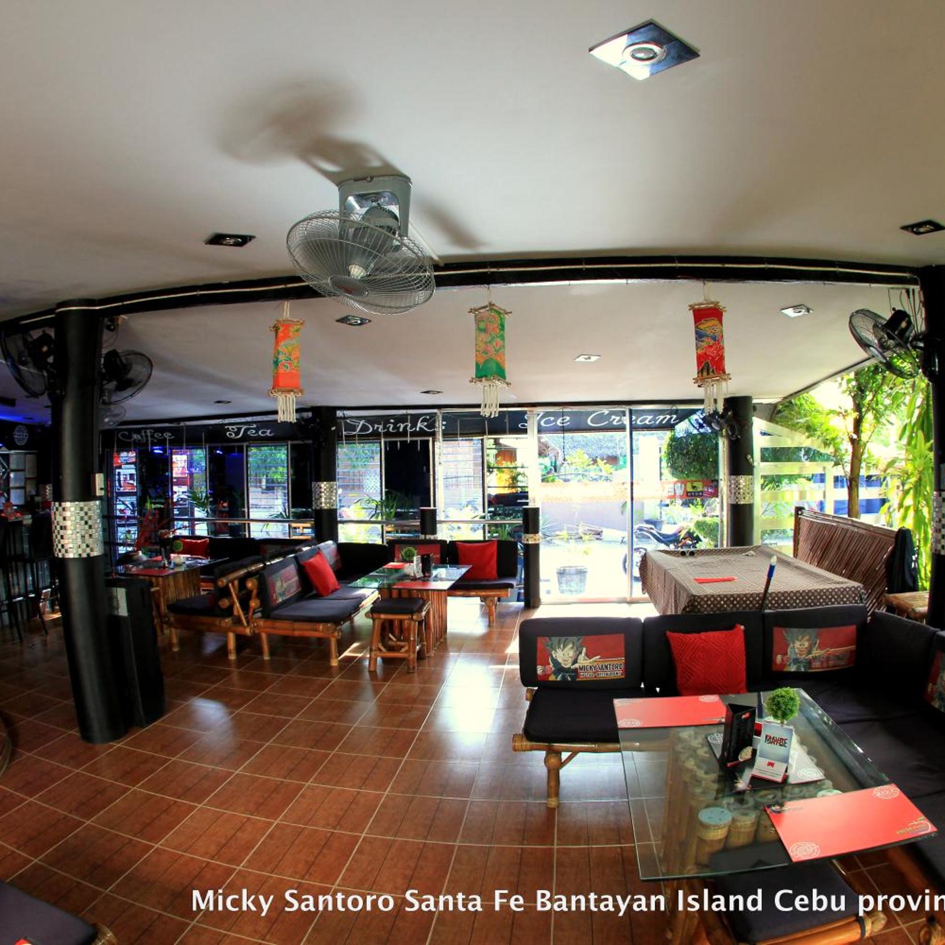 Micky Santoro Hotel & Restaurant 24/50