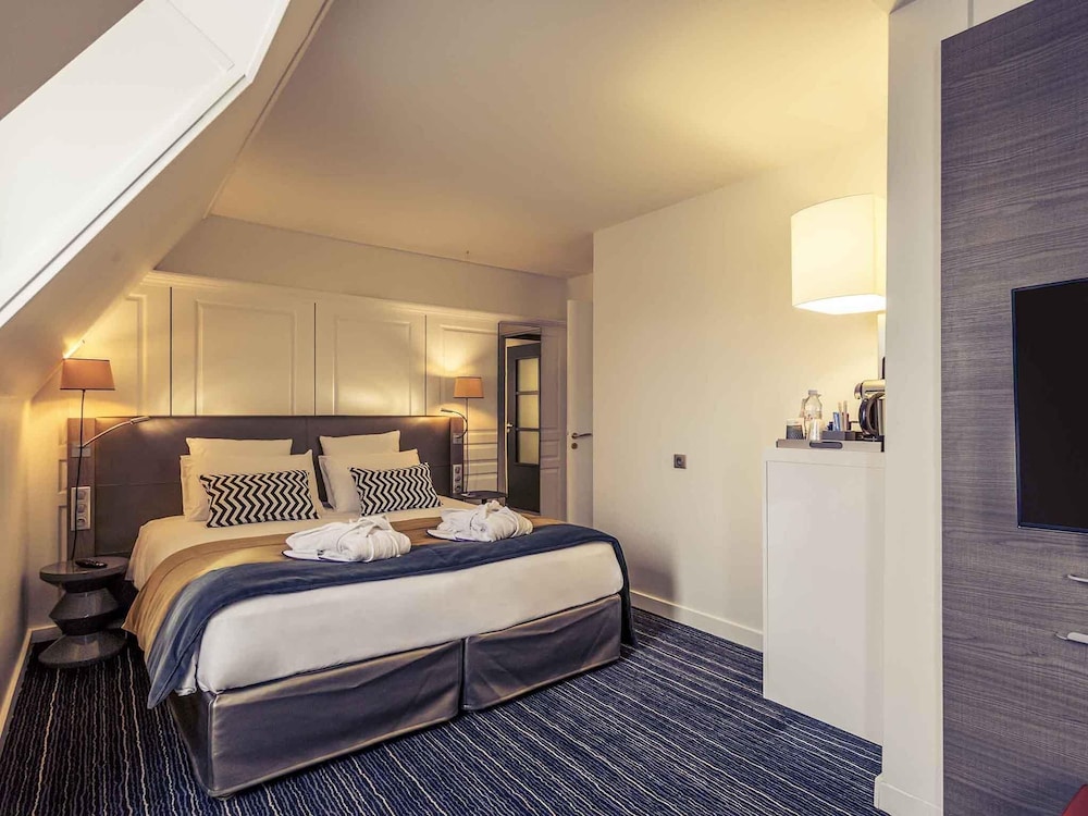 Hotel de Bourbon Mercure Bourges 11/47