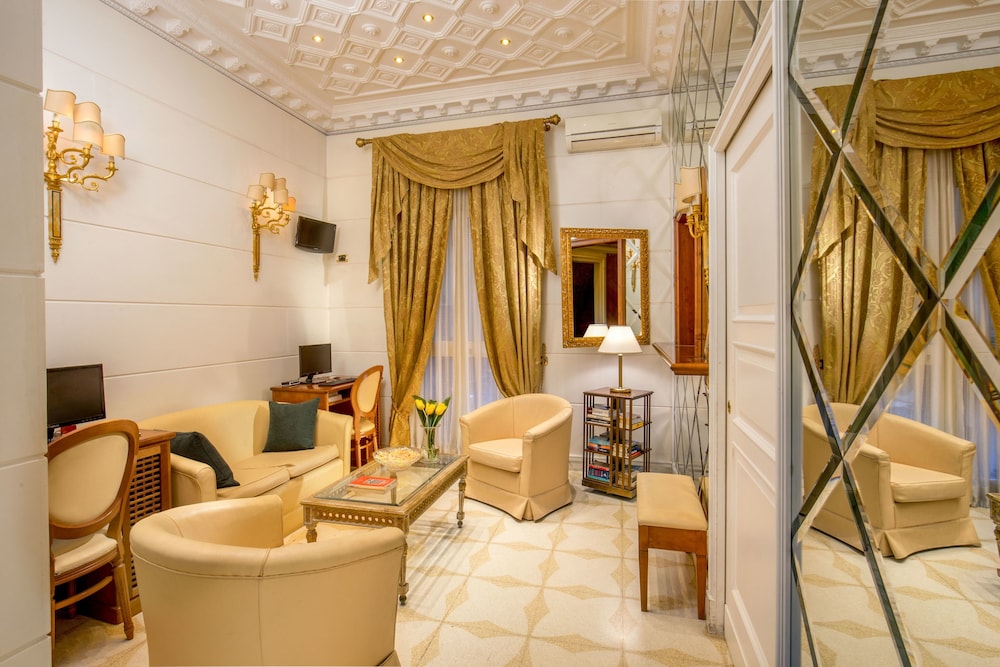 Suite Opera Rooms 30/35