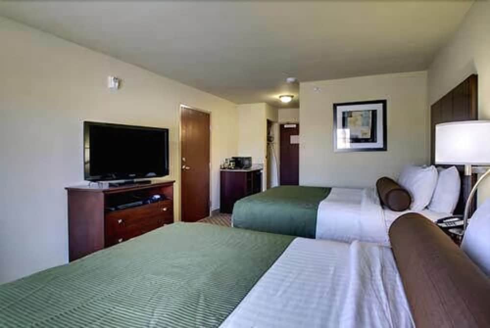 Stanton Inn And Suites 13/52
