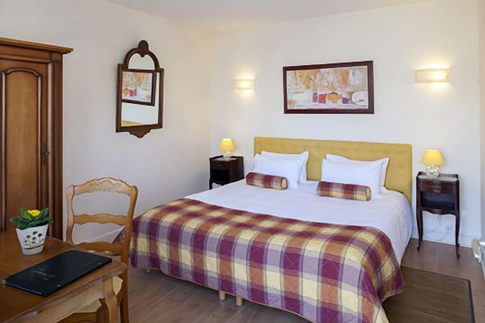 Citotel Le Plantagenet 28/65