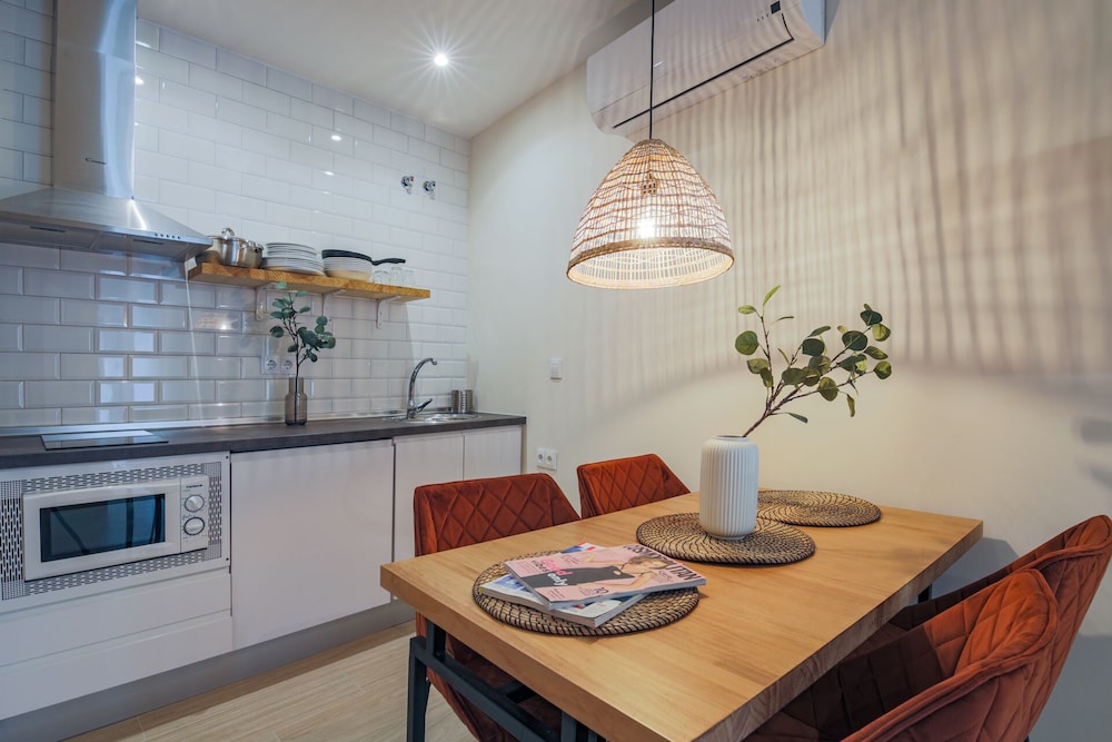 Apartamentos Magna Sevilla 46/68