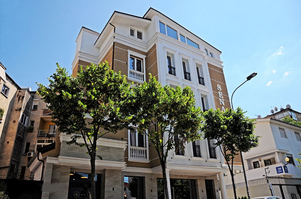 Senator Hotel in TIRANA
