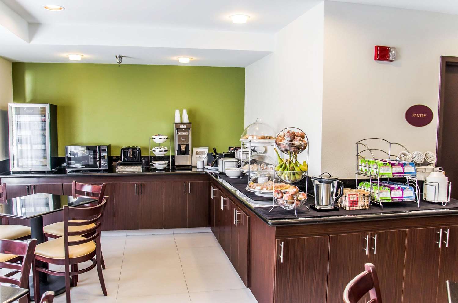 Sleep Inn Airport - Billy Graham Parkway 14/18