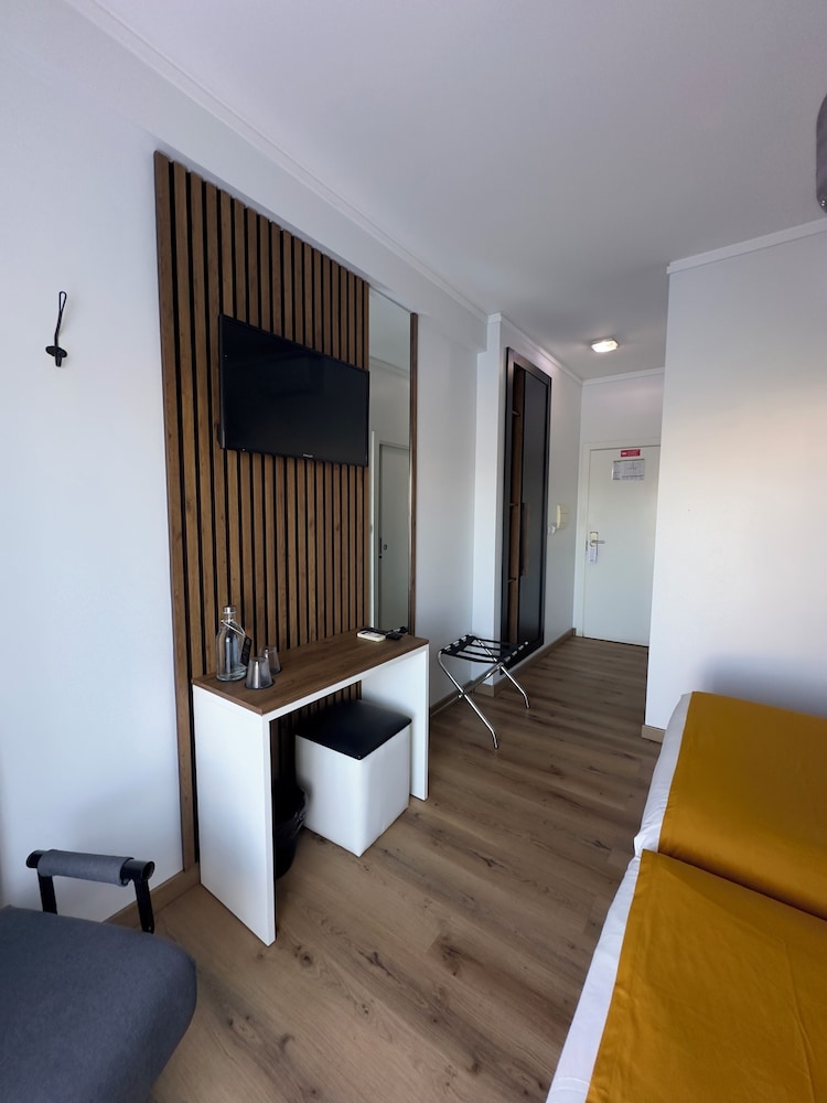Hotel Don Rodrigues 38/56