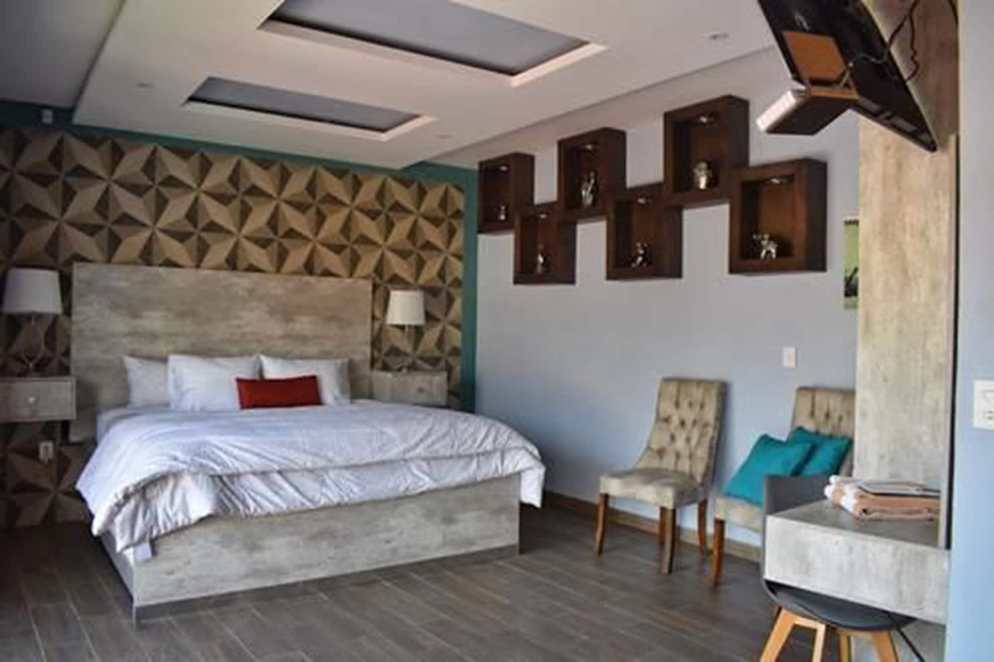 Panoramic, Plus, Studio, Suite