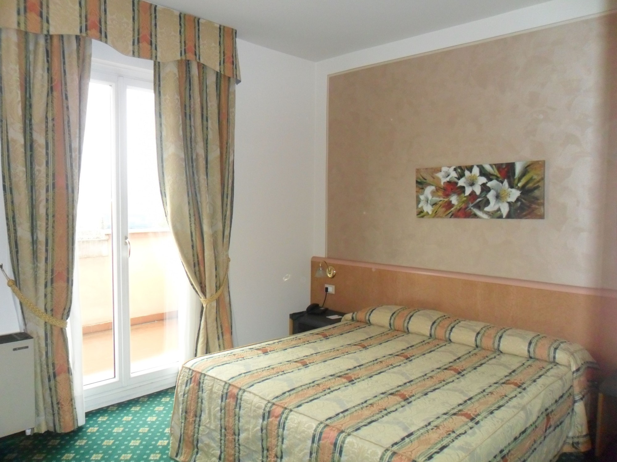 CLASSIC, DOUBLE BED