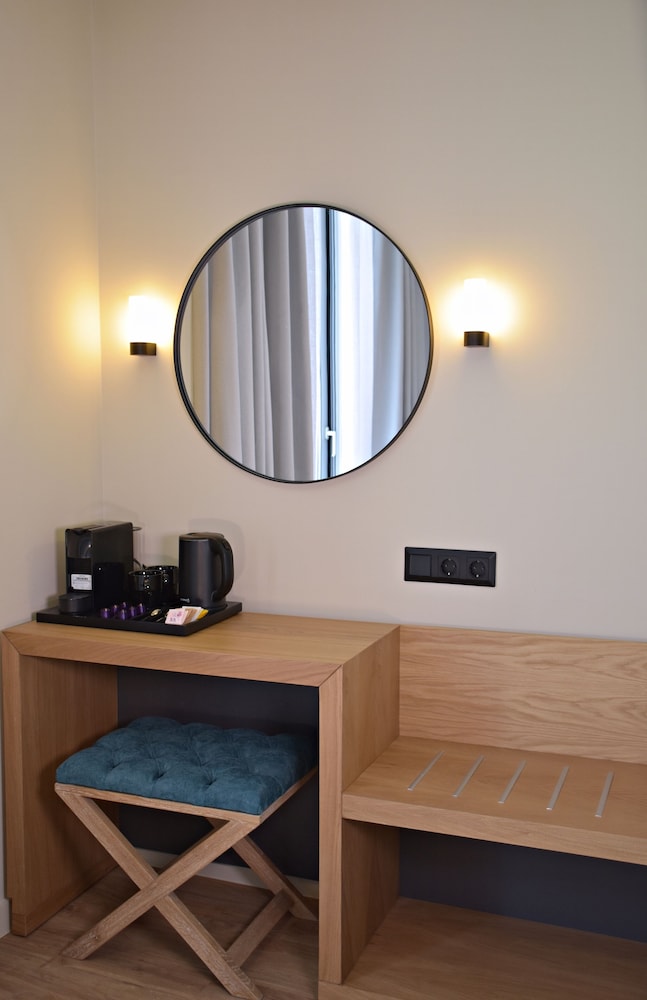 Arethusa Hotel 33/50