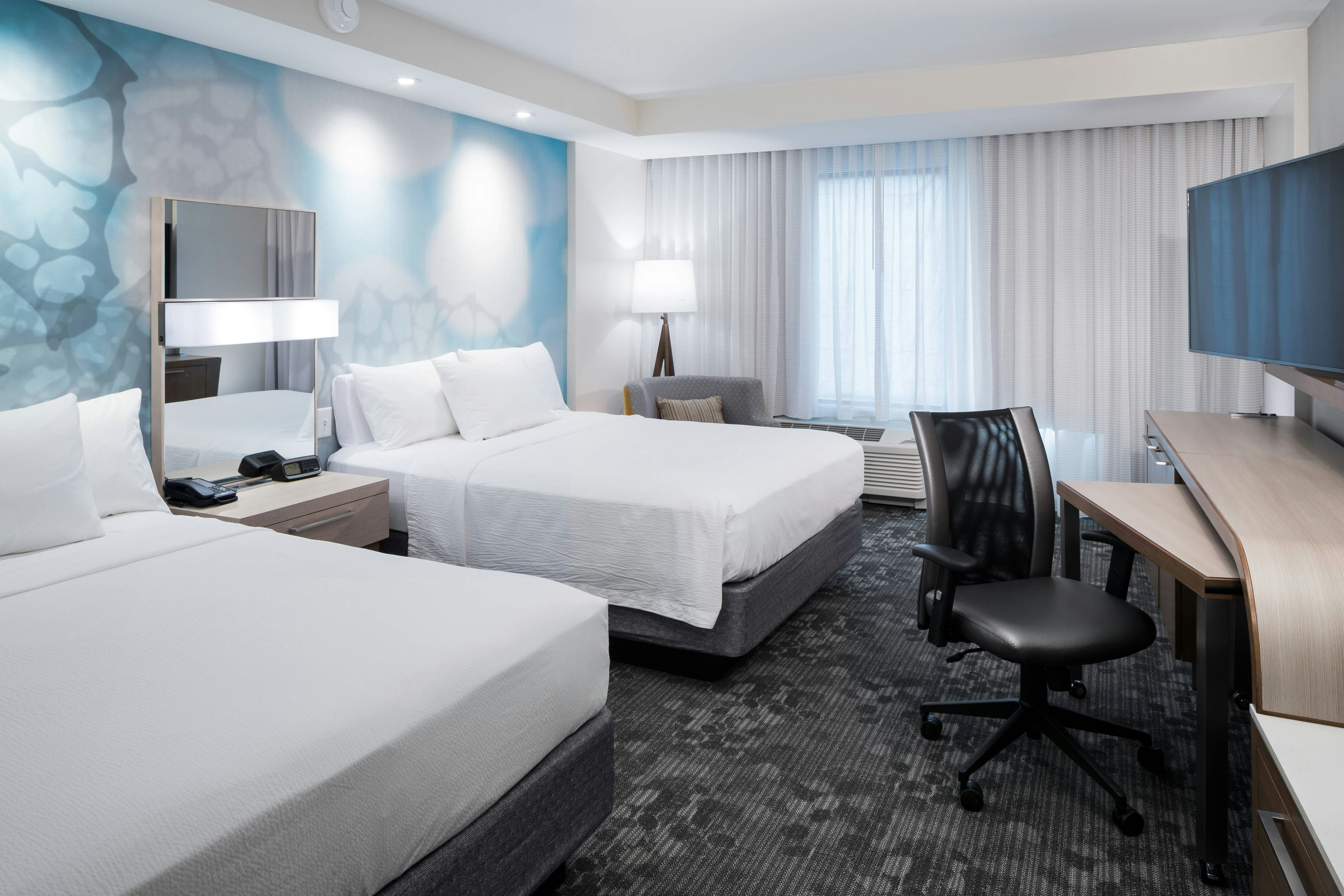 room, 2 queen beds