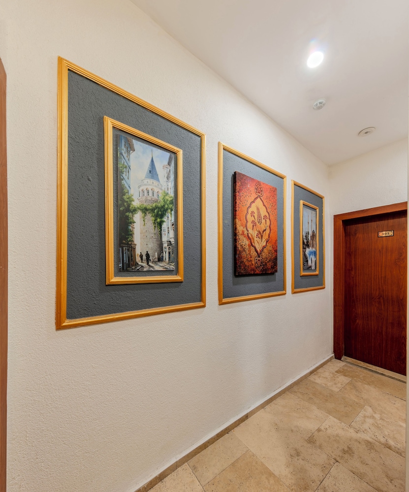 La Pazza Suites 3/50