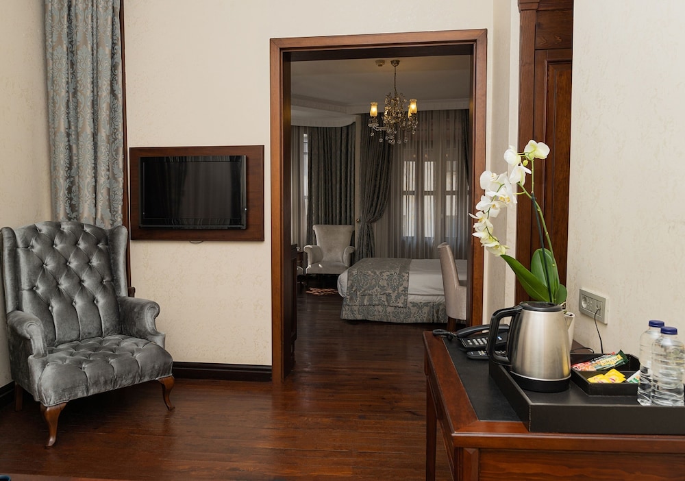 Atik Palace Osmanbey 42/64