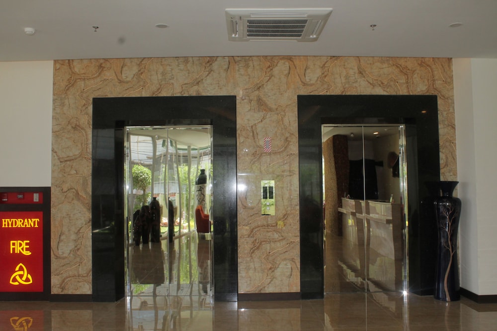 Grand Orchid Hotel 11/19