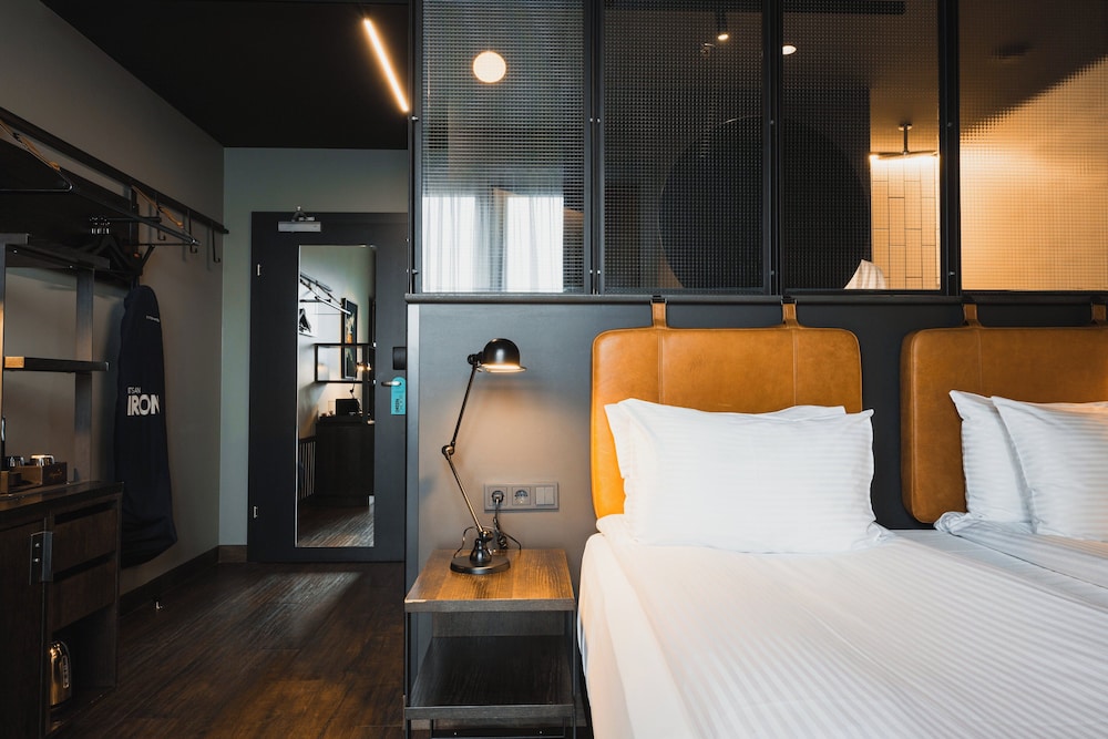 Deluxe, Double or Twin Bed, Harbour View, Sauna