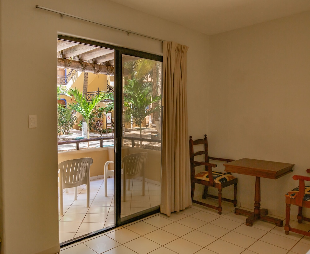 Reef Yucatan All Inclusive Hotel and Convention Center 30/50