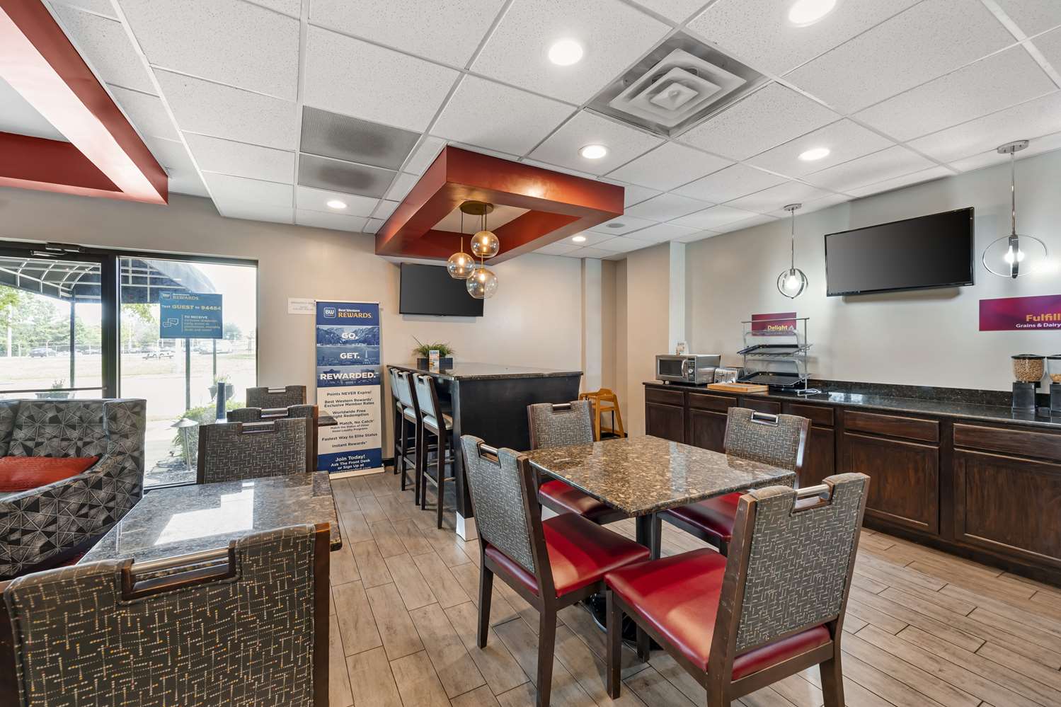 Best Western Plus Gen X Inn 26/30