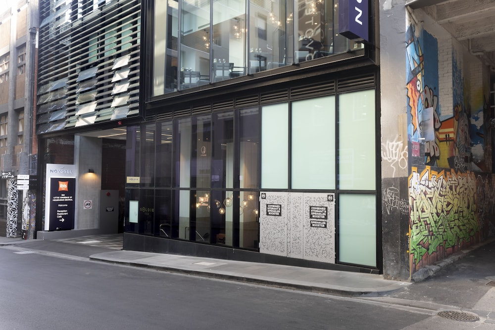 Ibis Melbourne Central 64/68