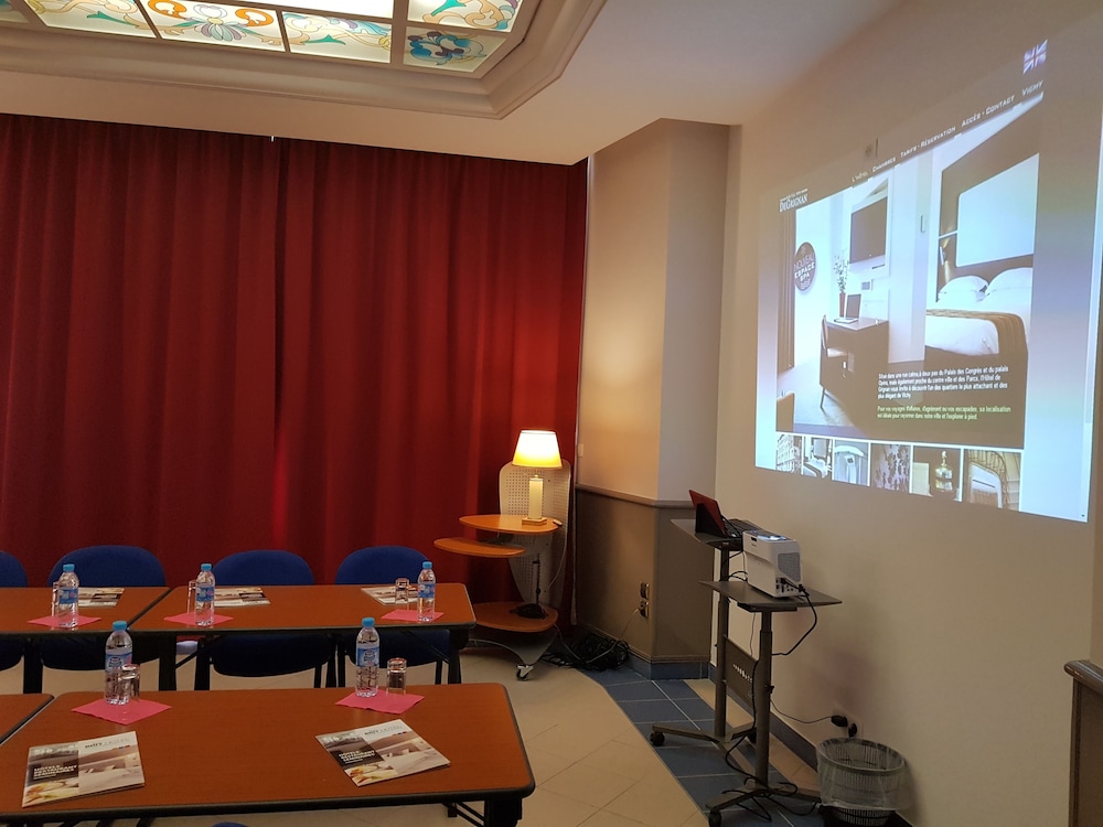 Hotel De Grignan 54/64