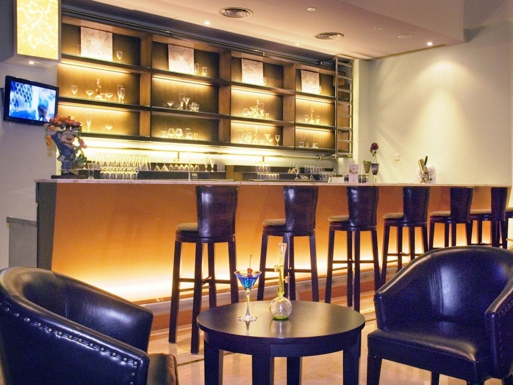Quest Hotel Simpang Lima Semarang 35/60