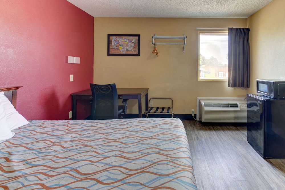 Econo Lodge Town Center 22/32