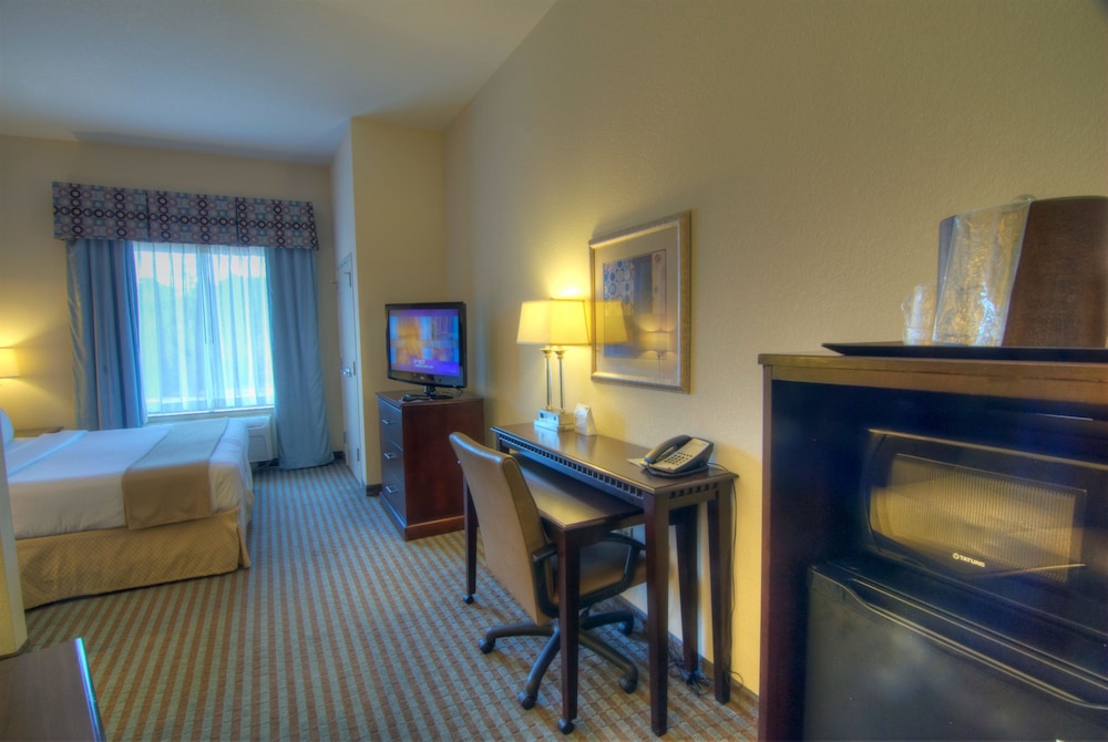 Holiday Inn Express Leland - Wilmington Area 51/71