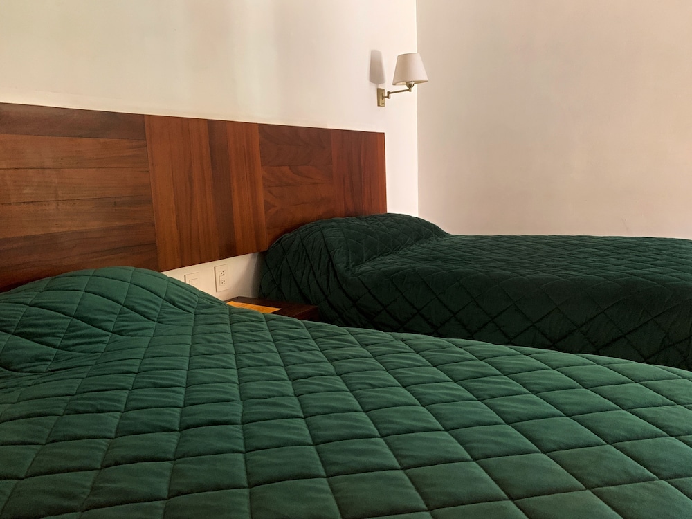 POSADA SANTA RITA 15/35