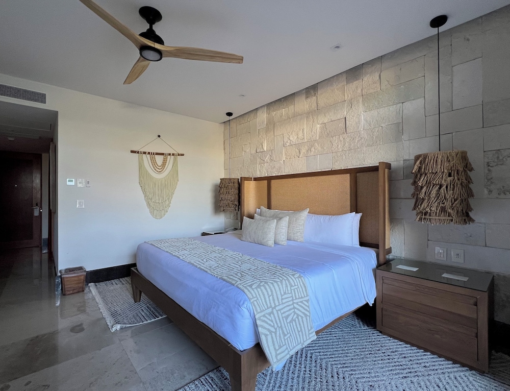 Hotel Mundo Maya 20/50