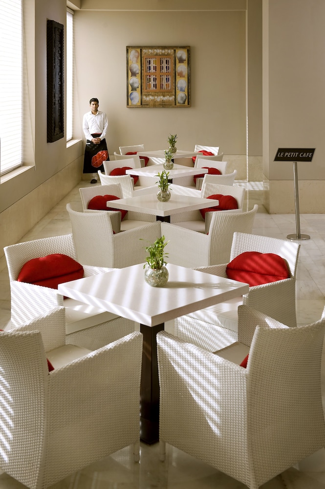 The Lalit New Delhi 46/63