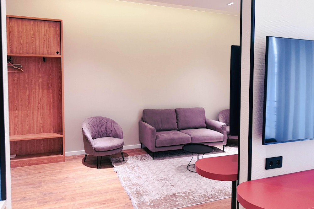 Ramada Plaza by Wyndham Tashkent Airport 60/70