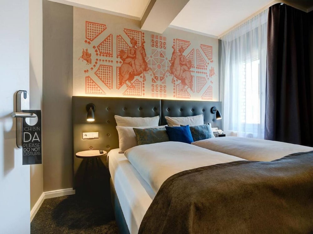 YORS Boutique Hotel 13/36