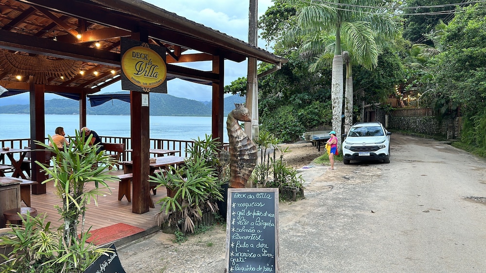 OYO Deck Da Villa Pousada Hotel 30/49