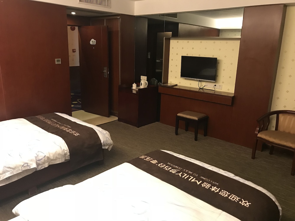 1 BEDROOM, BUSINESS, DOUBLE OR TWIN BED