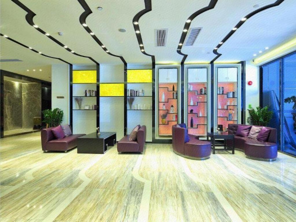 Lavande Hotel (Shenzhen Jingtian Metro Station) 43/46