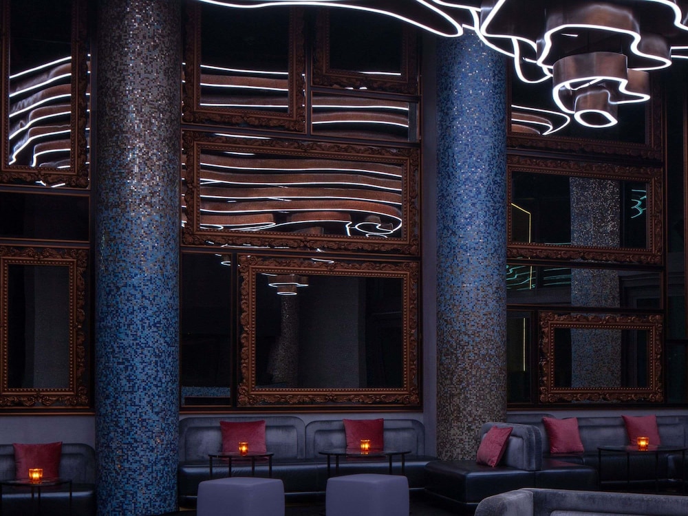 SLS Dubai Hotel and Residences 4/75