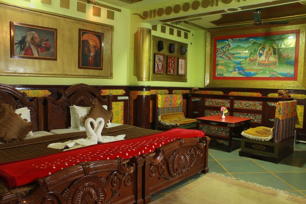 The New Castle Hotel 14/26