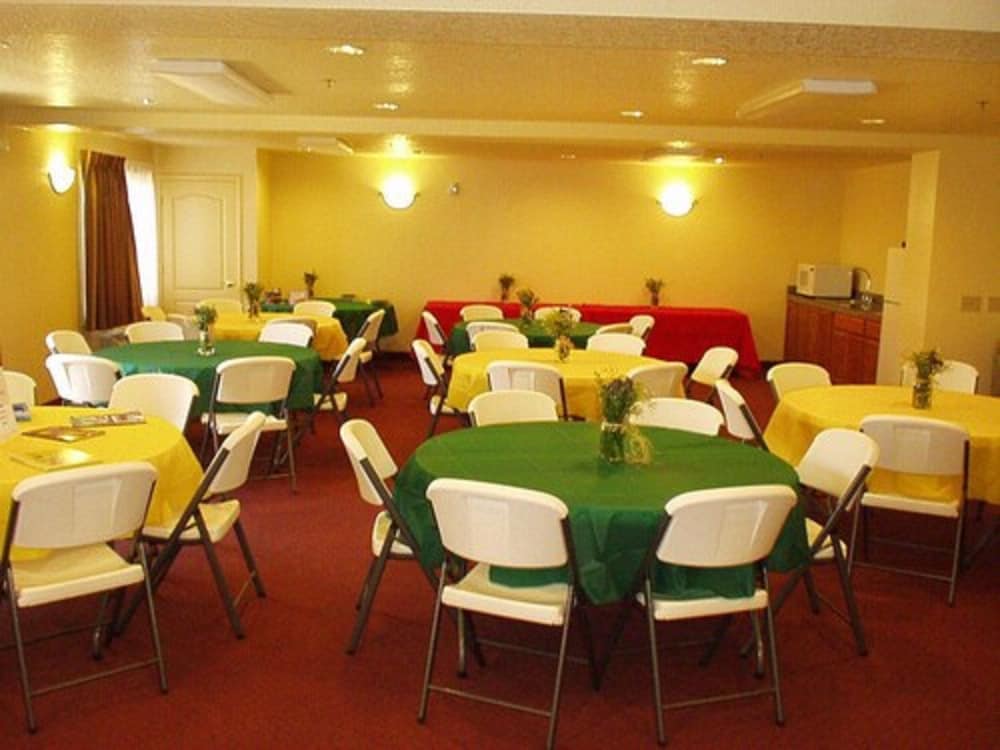 Murphys Suites 54/66