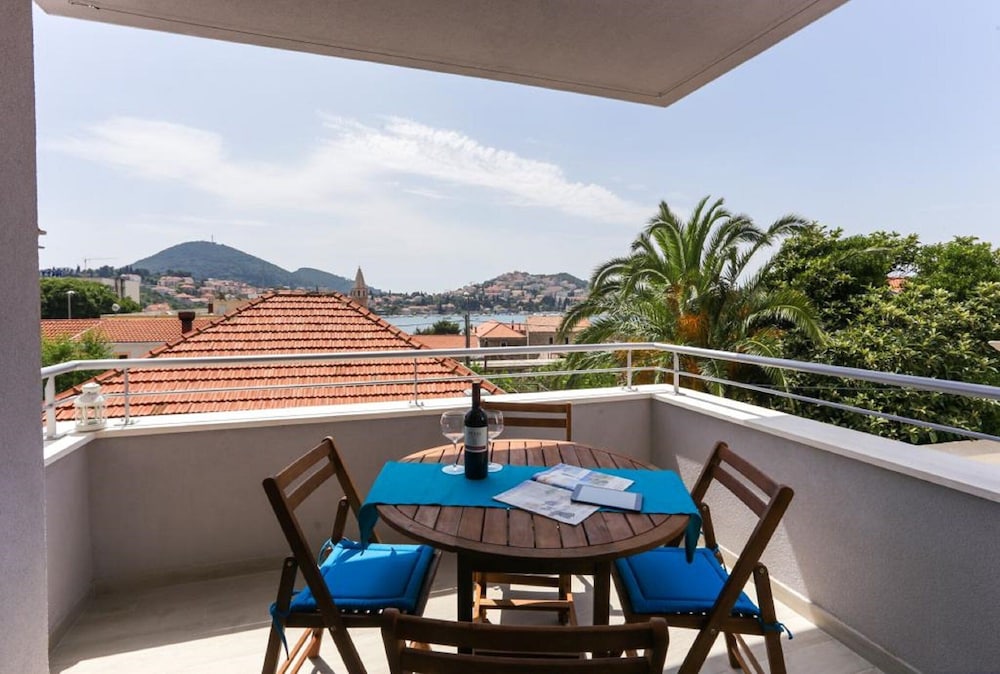 Apartments Villa Karmen 38/50