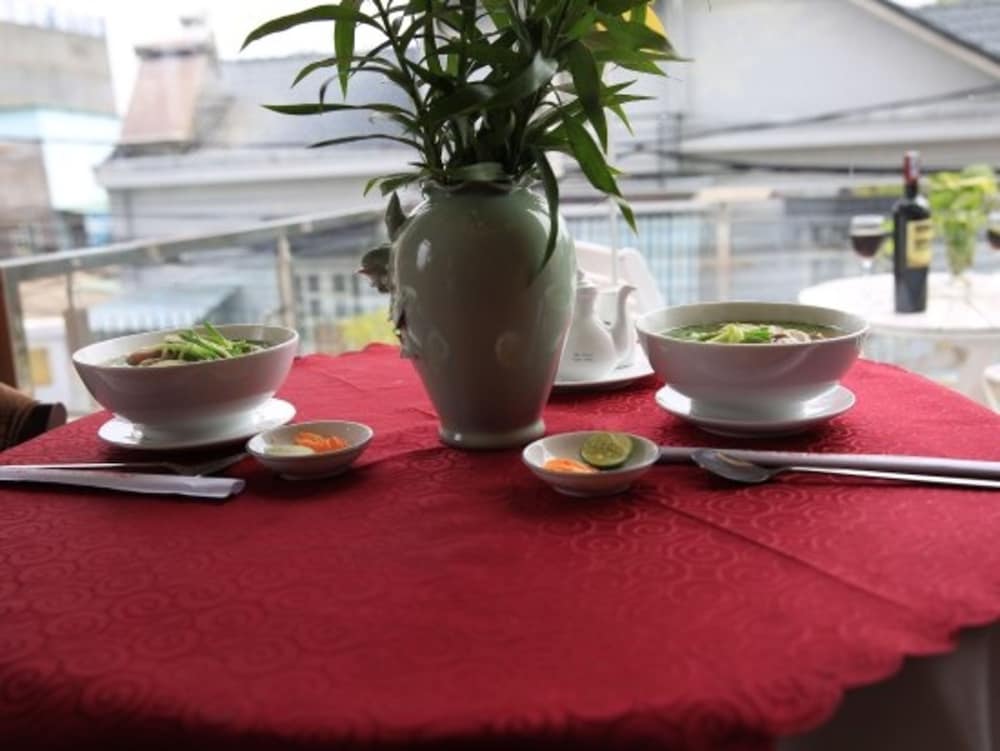 Hoa Phat Hotel &amp; Apartment 33/47