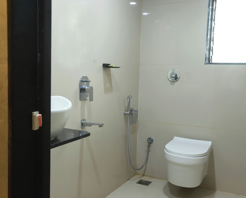 Hotel Karishma 24/26