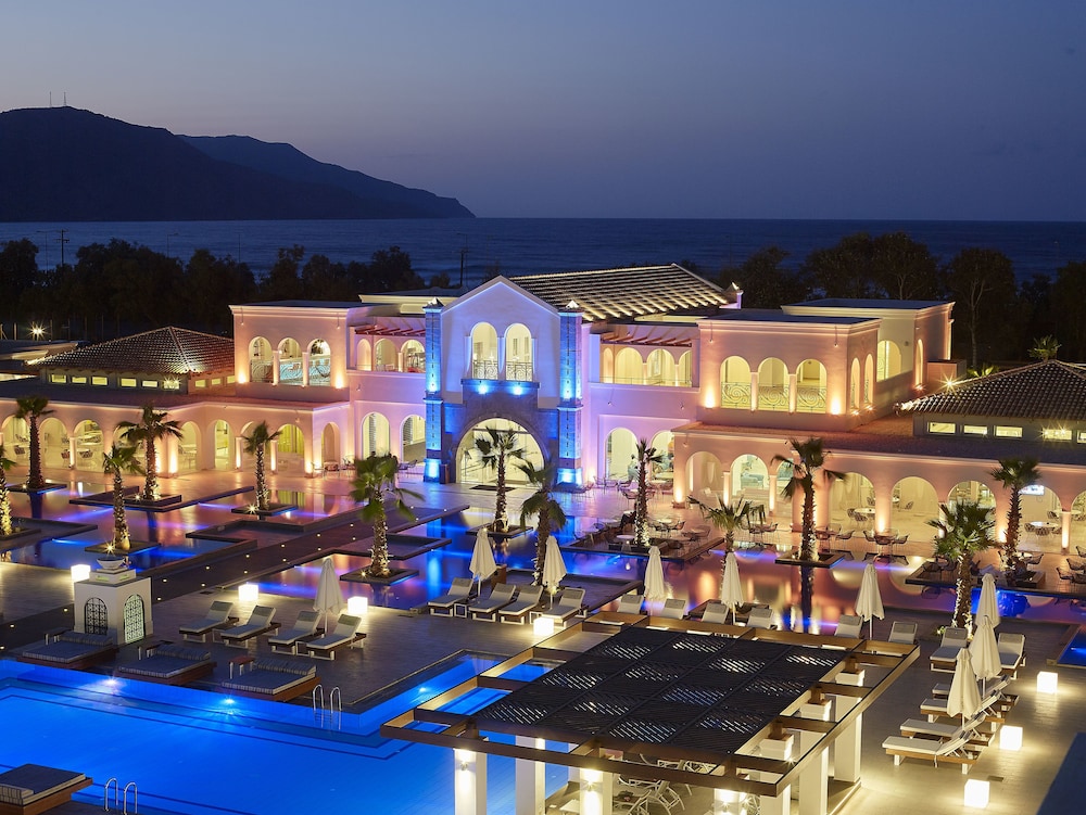 Anemos Luxury Grand Resort 8/153