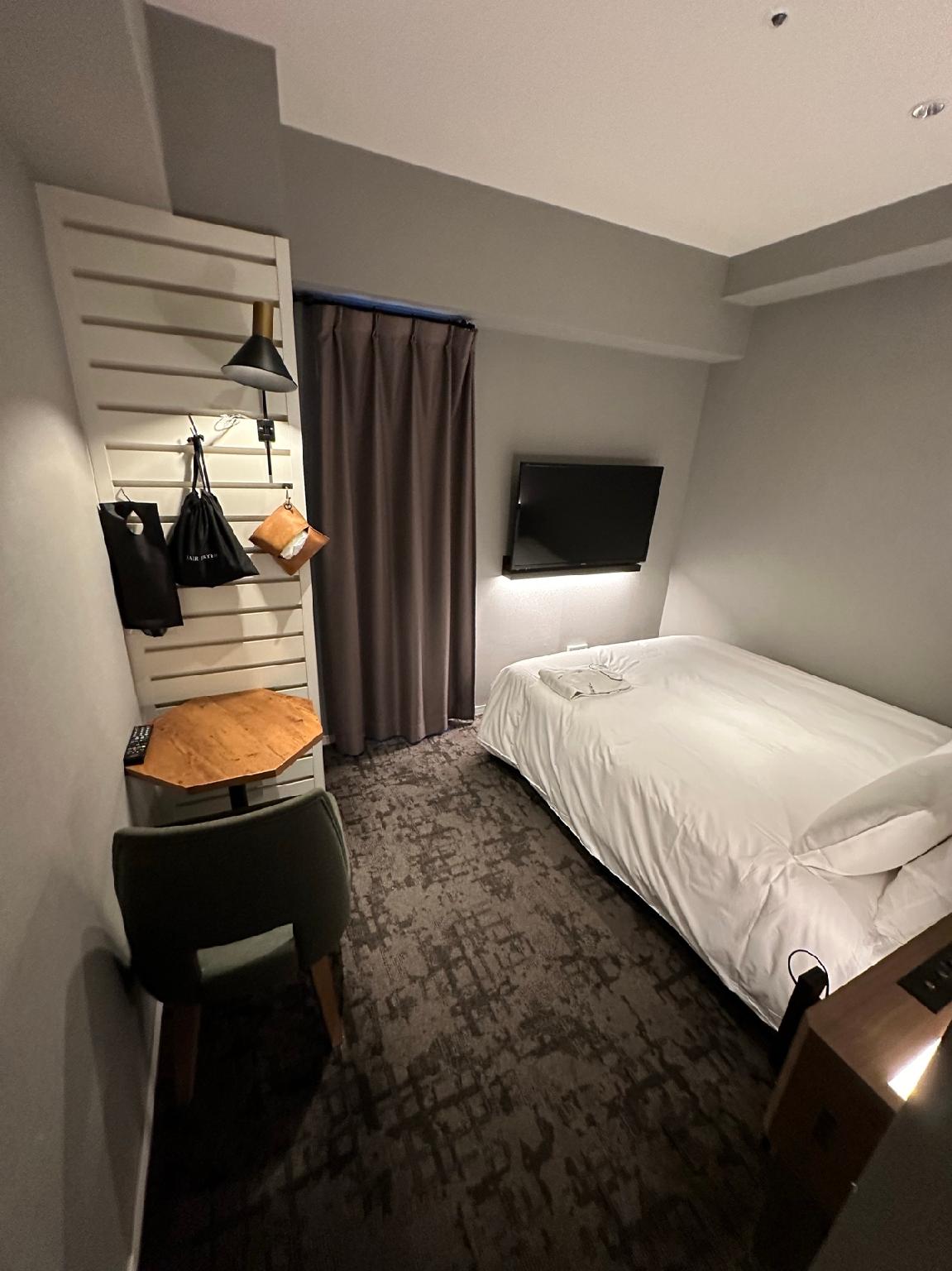Semi Room, Semi Double Bed
