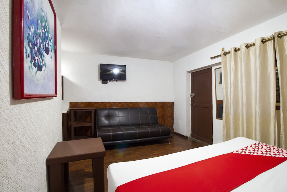 OYO Hotel Brazil, Guadalajara, Estadio Jalisco 19/31