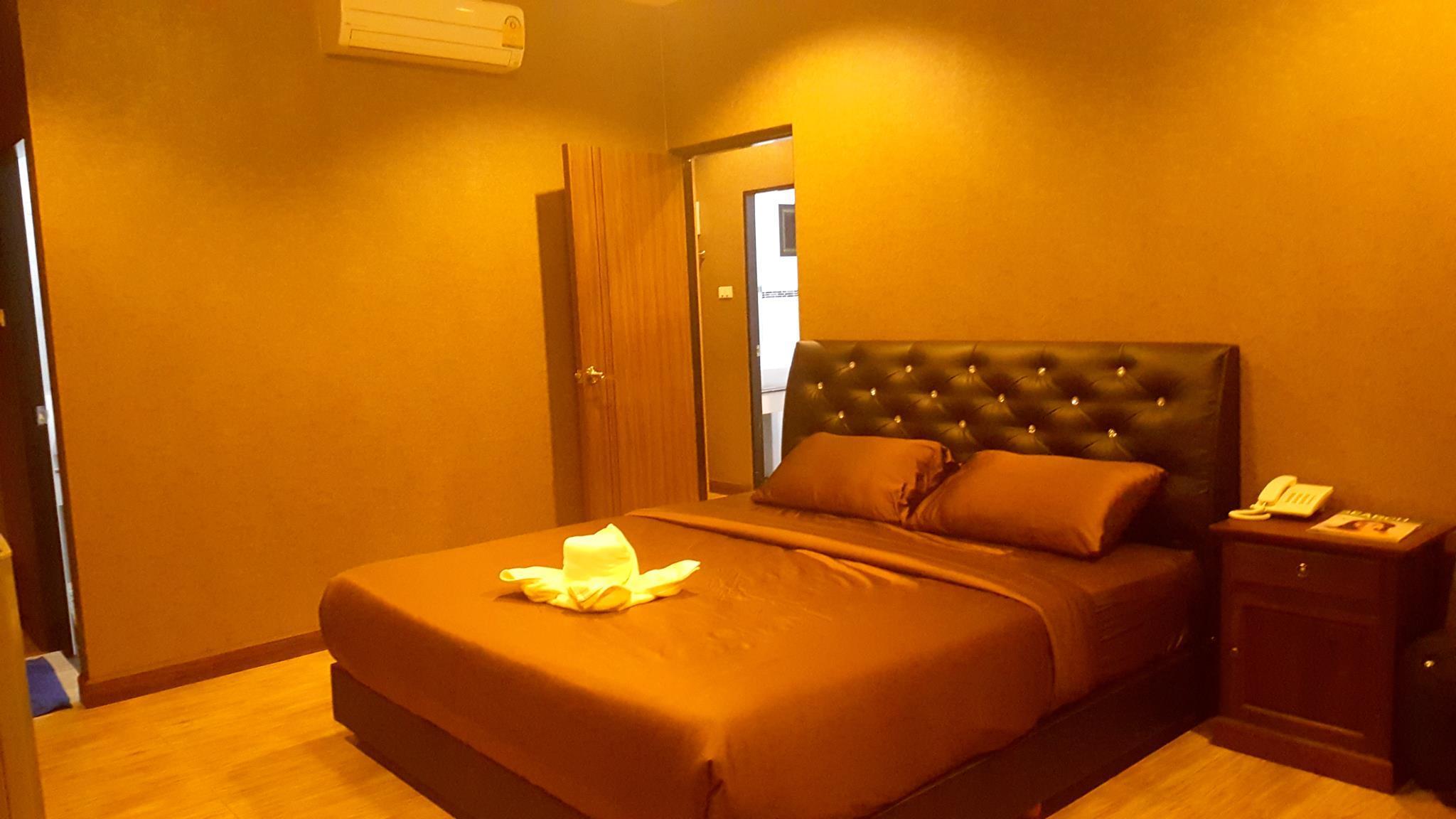 Vip, Twin Beds