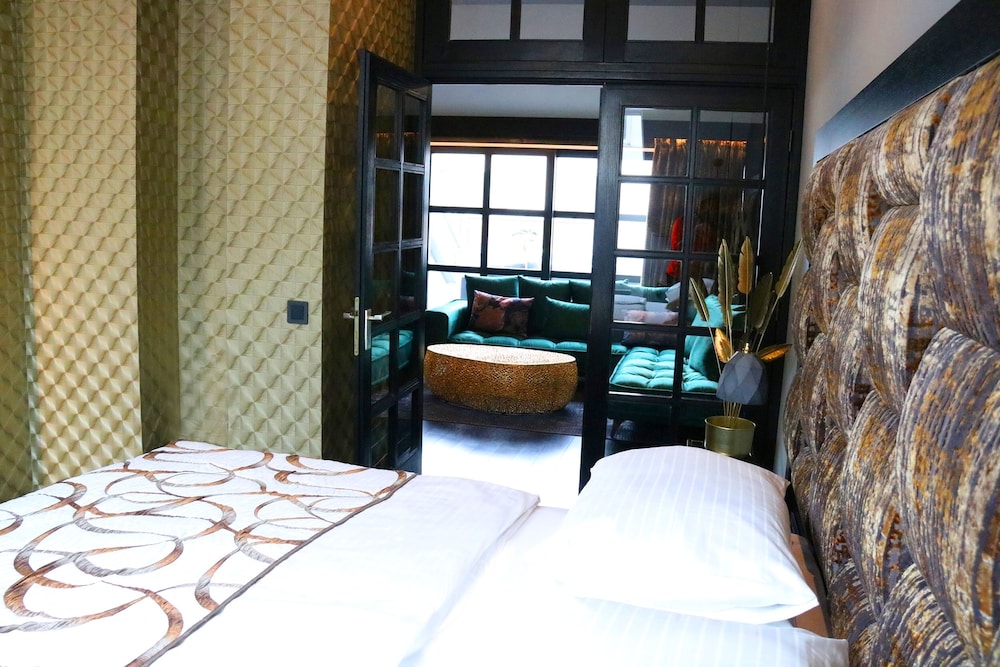 PENTHOUSE, SUITE, TERRACE