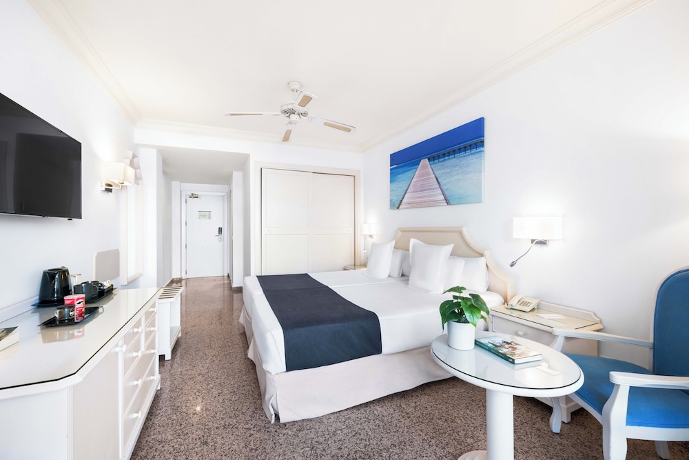 Hotel Mac Puerto Marina 31/49