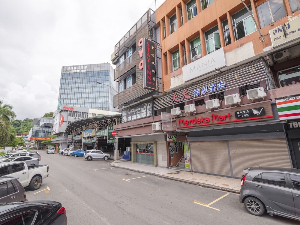 OYO 89944 Stay Inn 30/36