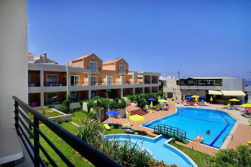 Pegasus Hotel 49/50