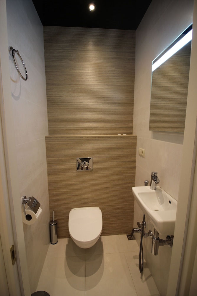 Super Luxury Apartments 44/50